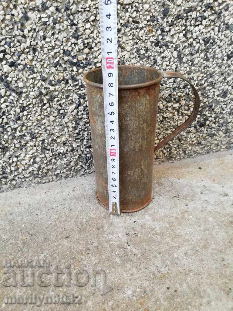 Auction An old measure of liquid, a pot of alcohol, beer, wine, brandy Auction An old measure of liquid, a pot of alcohol, beer, wine, brandy