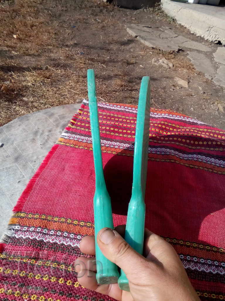 Old knockers - 7 Old knockers - 7