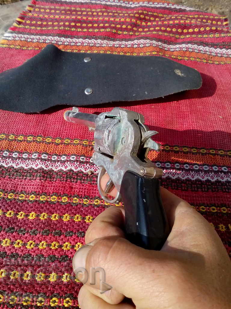 Παράδοση Παλιό κυνηγετικό όπλο Παράδοση Παλιό κυνηγετικό όπλο