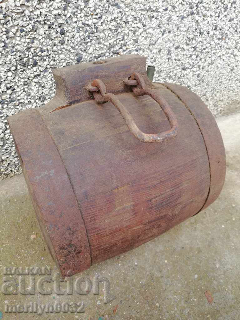 Butoi vechi, butelie, butoi, din lemn, vas de lemn cu preț € 49.98 | 97.75 BGN