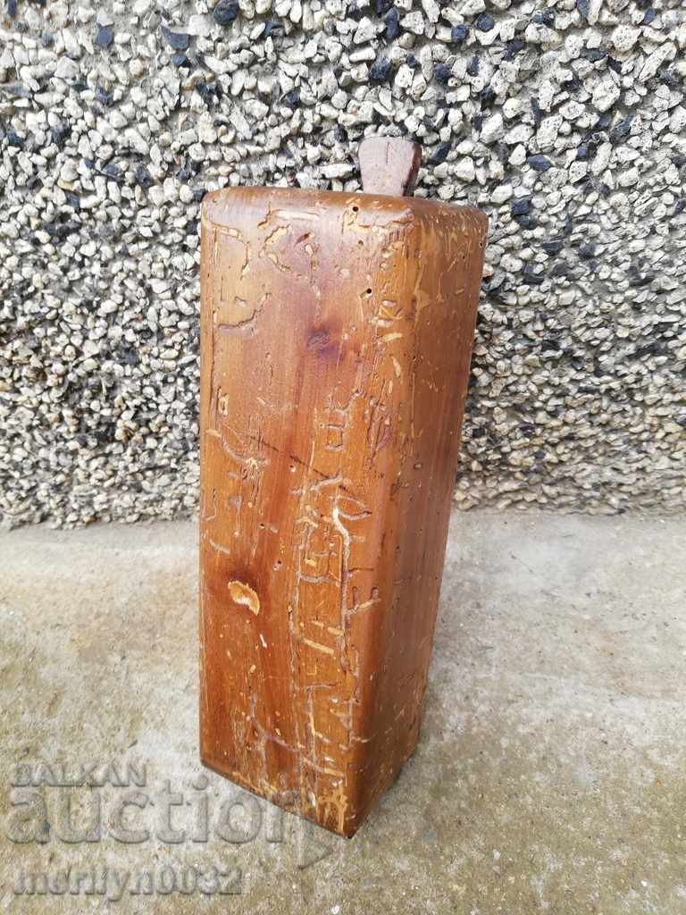 Old box for woodcutters - 6