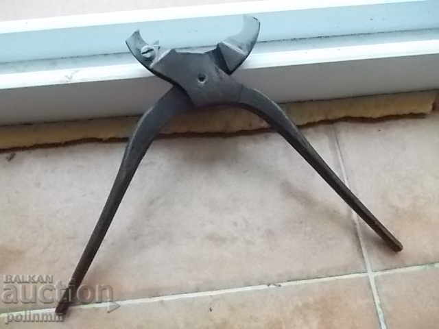 Knipex tool with price 30.00 BGN | € 15.34 Knipex tool with price 30.00 BGN | € 15.34