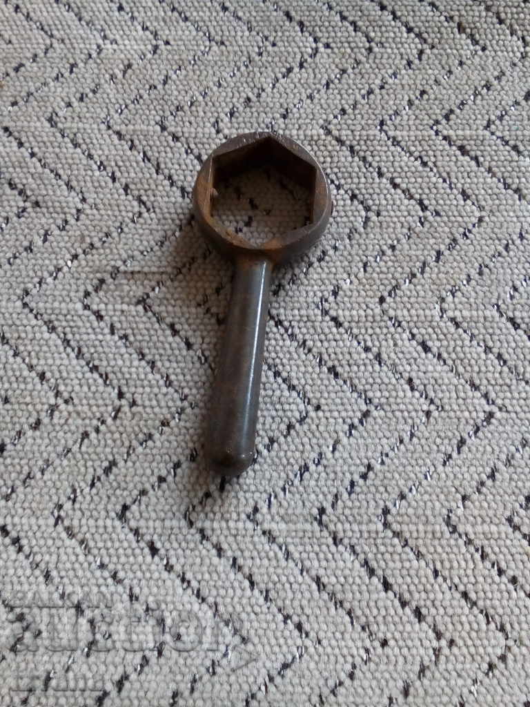 Old wrench with price 5.00 BGN | € 2.56