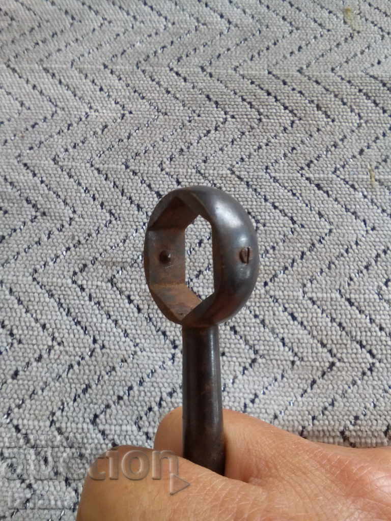 Auction  Old wrench