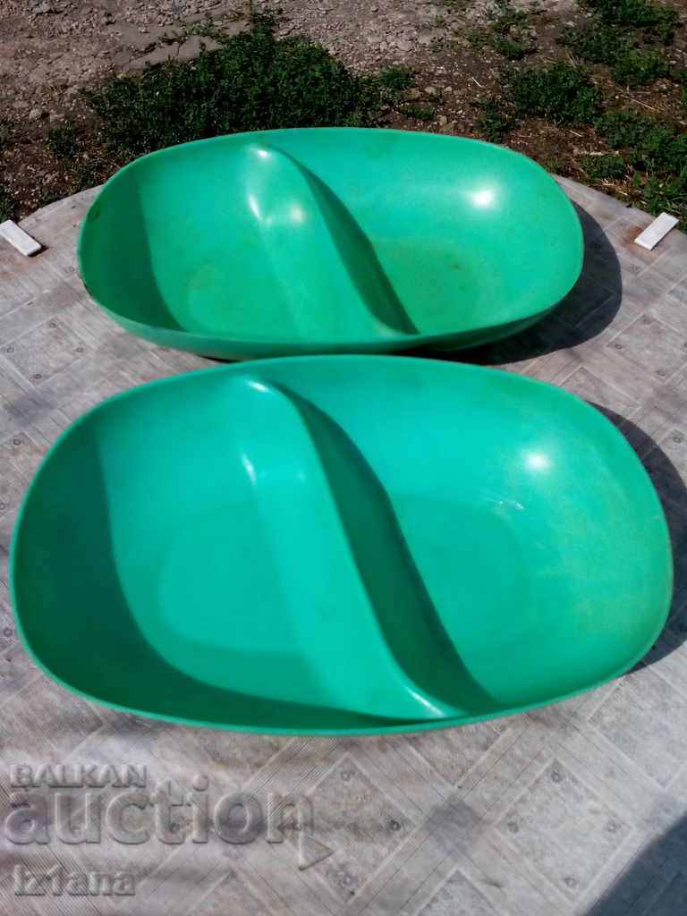 Auction Old plastic dish, bowl Auction Old plastic dish, bowl