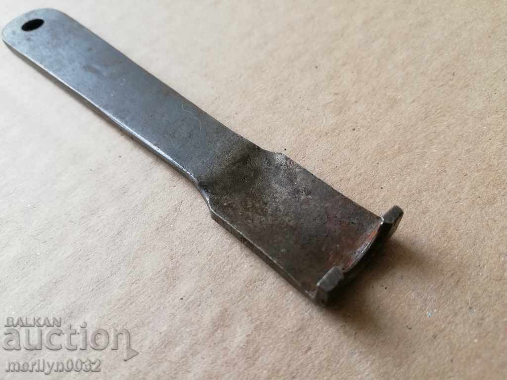 Delivery of Extractor key for MG34 World WW2 Wehrmacht Delivery of Extractor key for MG34 World WW2 Wehrmacht