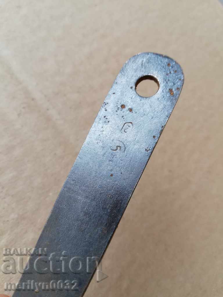 Auction Extractor key for MG34 World WW2 Wehrmacht Auction Extractor key for MG34 World WW2 Wehrmacht