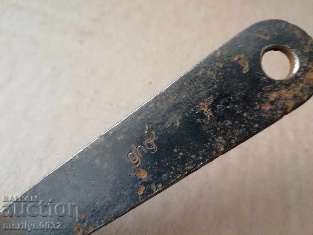 Auction Extractor key for MG34 World WW2 Wehrmacht Auction Extractor key for MG34 World WW2 Wehrmacht