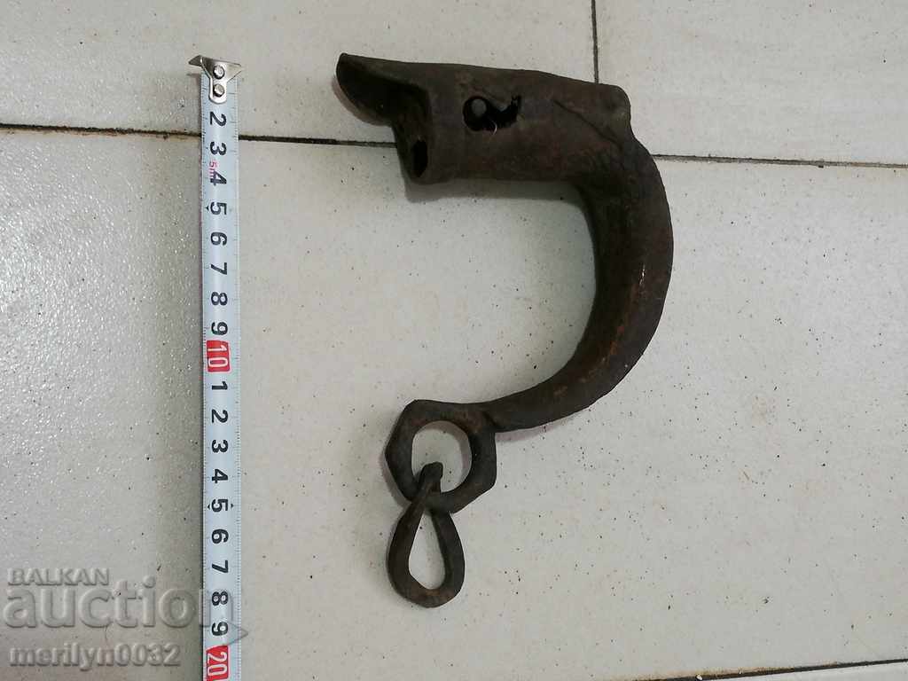 Buckle lock, prana, chain, wrought iron with price 31.00 BGN | € 15.85 Buckle lock, prana, chain, wrought iron with price 31.00 BGN | € 15.85