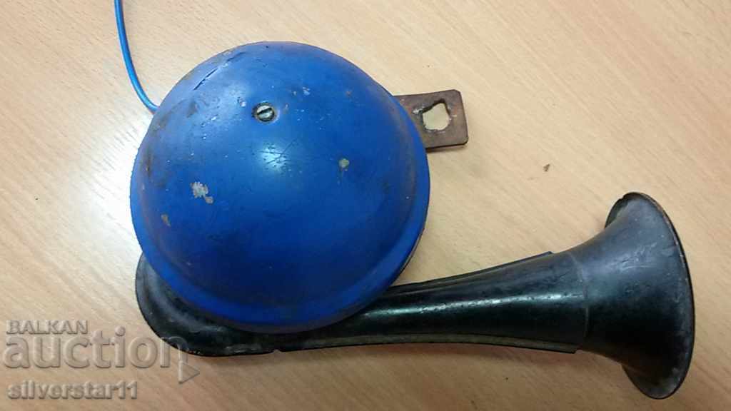 horn thunderbolt from a retro car - 6 horn thunderbolt from a retro car - 6