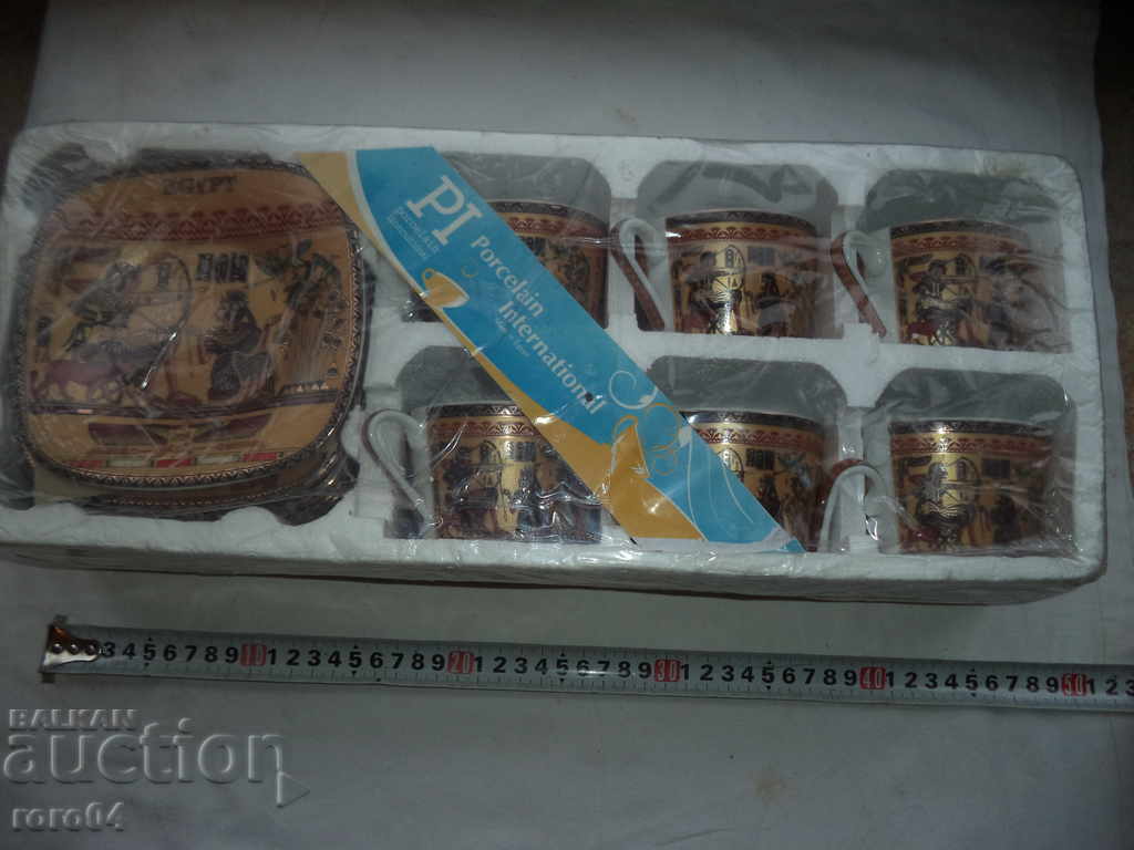 PORCELAIN SERVICE FOR COFFEE / TEA - NEW - 5 PORCELAIN SERVICE FOR COFFEE / TEA - NEW - 5