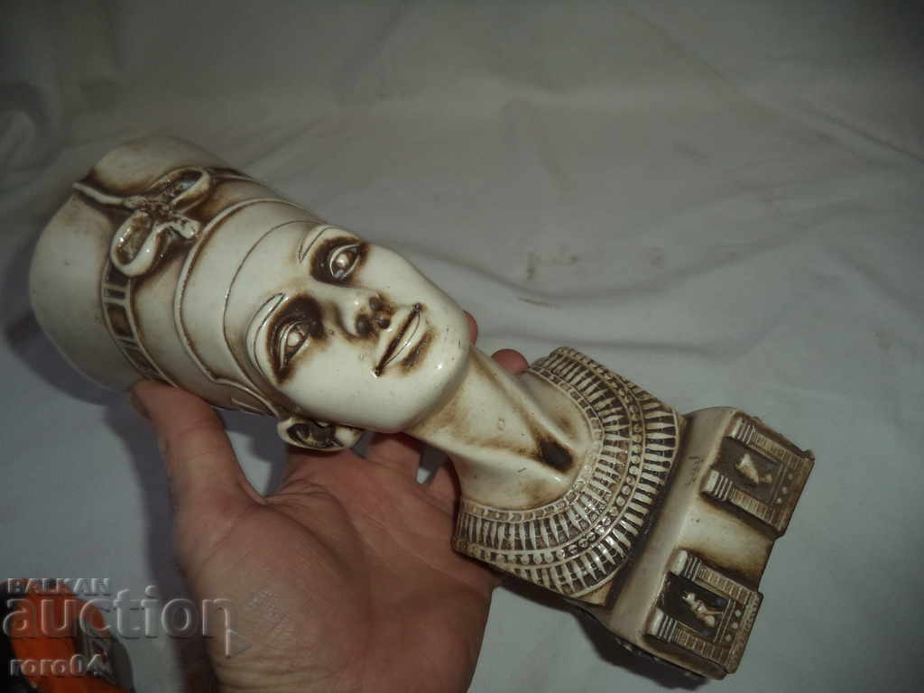 Delivery of NEPHERTITES - AUTHOR STATUS