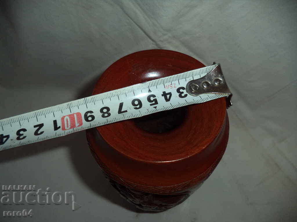 Auction OLD ASIAN VASE Auction OLD ASIAN VASE