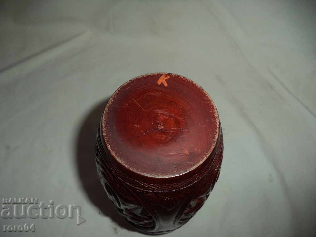 Delivery of OLD ASIAN VASE