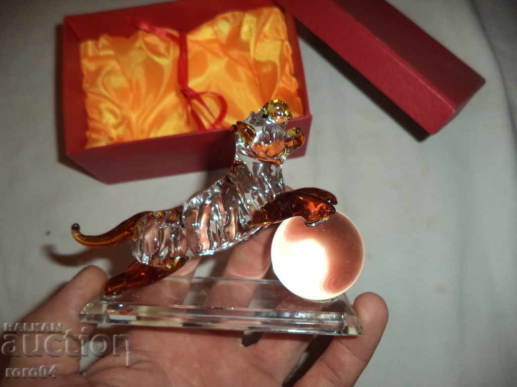 STAR GLASS TIGERCH STATE with price 40.50 BGN | € 20.71 STAR GLASS TIGERCH STATE with price 40.50 BGN | € 20.71