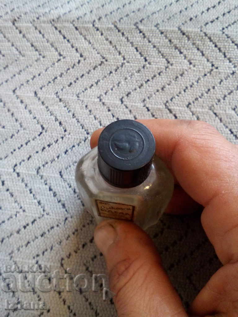 Delivery of A pack of cologne Ideal