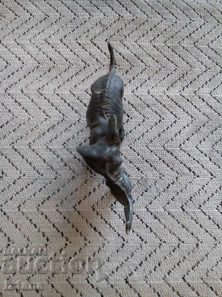 An old elephant toy - 5 An old elephant toy - 5