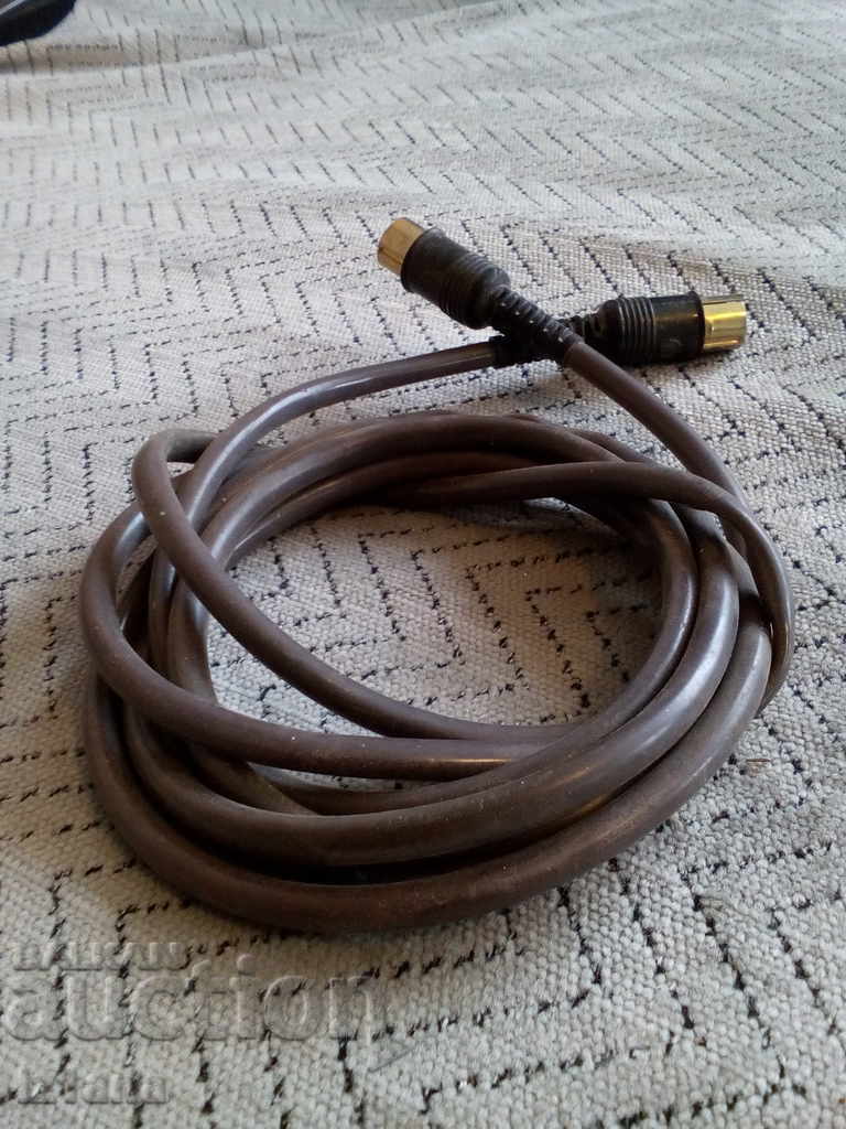 Auction Old cable with bushy fives Auction Old cable with bushy fives