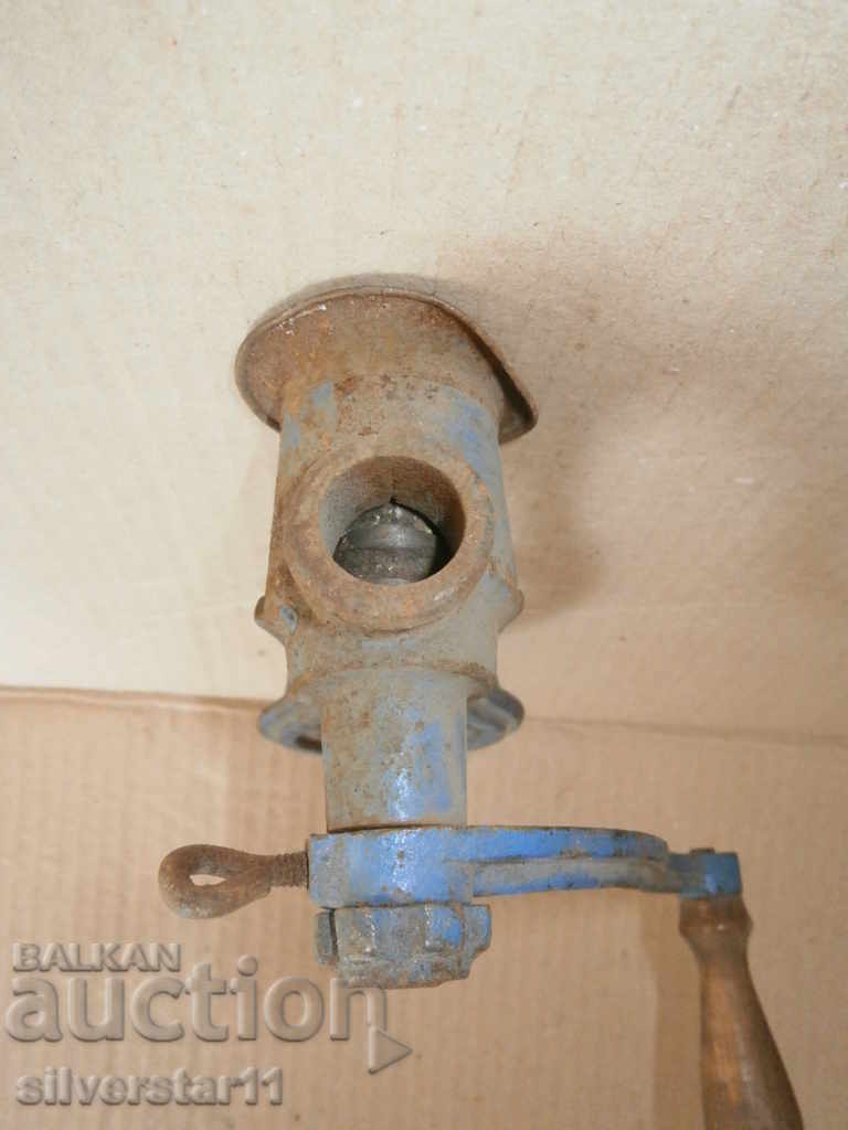 Livrarea râșniță de cafea vechi moară și mirodenii Livrarea râșniță de cafea vechi moară și mirodenii