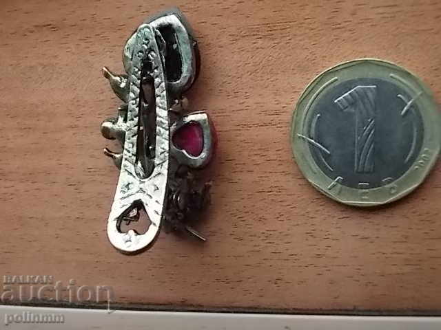 Auction Old brooch - 1 Auction Old brooch - 1