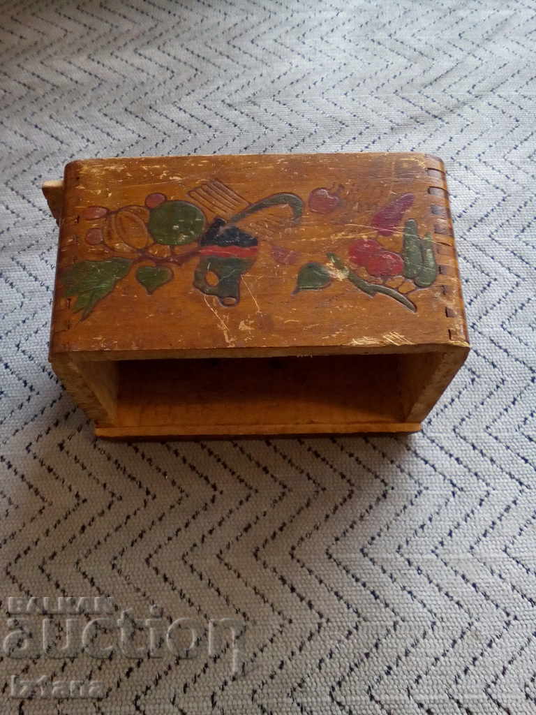 Old wooden box - 5