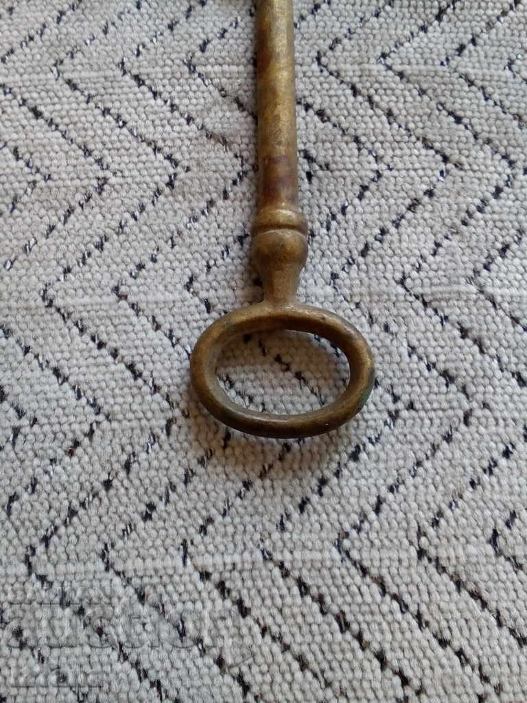 Auction Old key Auction Old key