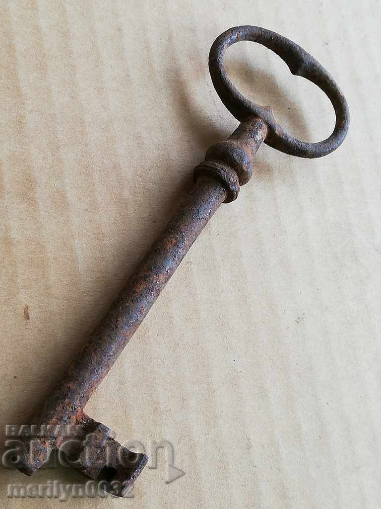 Старинен ръчнокован ключ брава резе ковано желязо