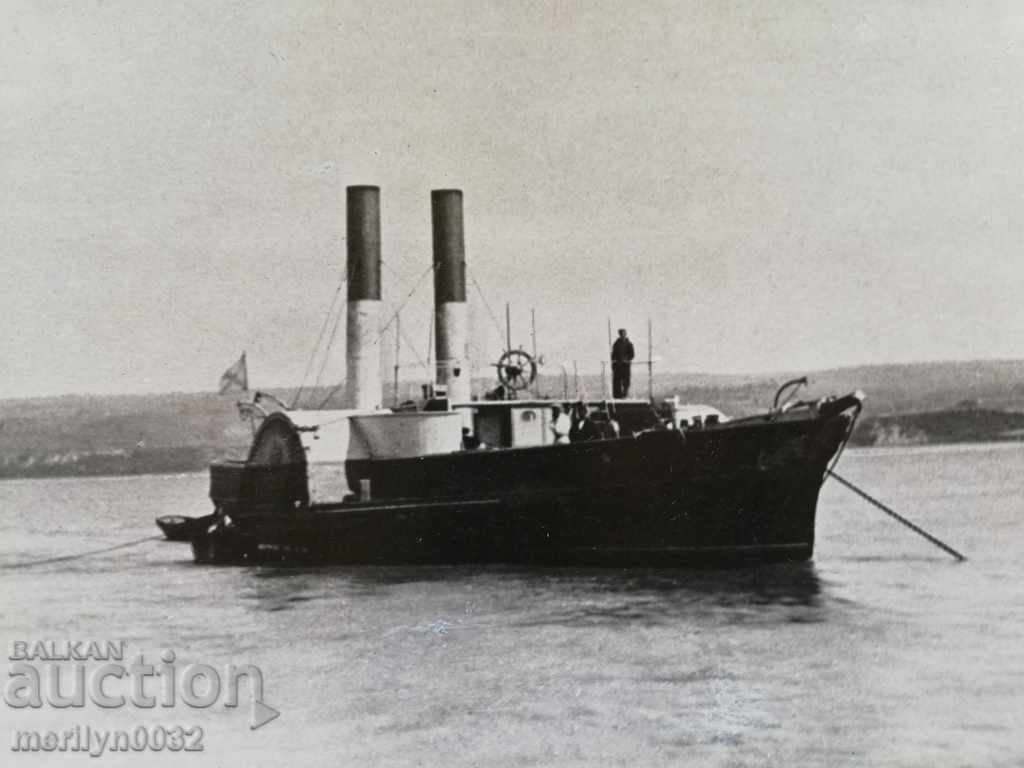 A photo from the FTT, copied from the original - 6 A photo from the FTT, copied from the original - 6