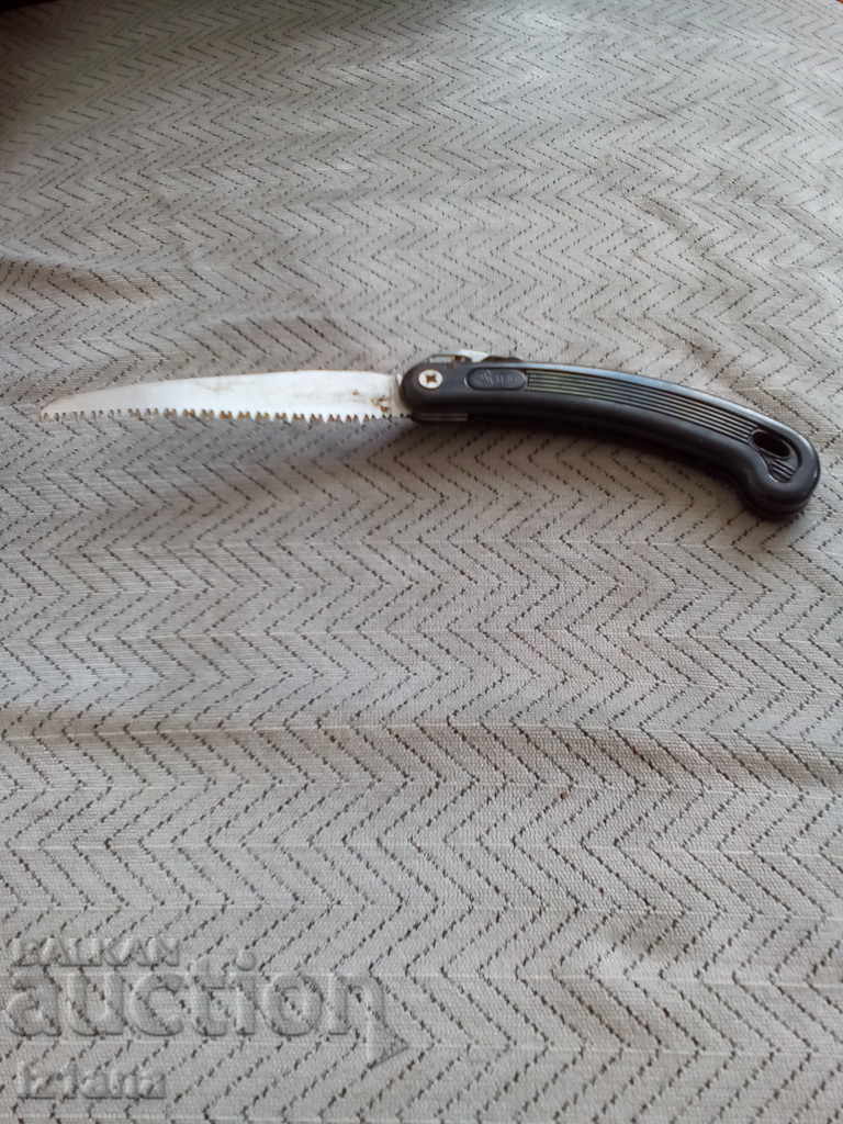 Old Russian saw with price 30.00 BGN | € 15.34