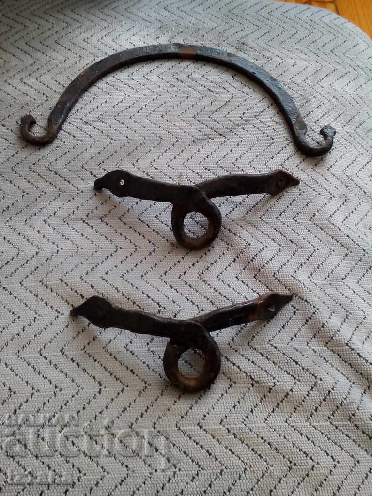 Old pot for stove with price 10.00 BGN | € 5.11 Old pot for stove with price 10.00 BGN | € 5.11