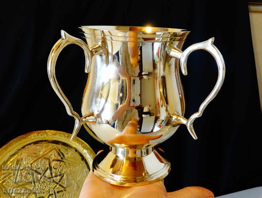 Bronze goblet with two handles 1 L, wedding, anniversary with price 149.00 BGN | € 76.18 Bronze goblet with two handles 1 L, wedding, anniversary with price 149.00 BGN | € 76.18