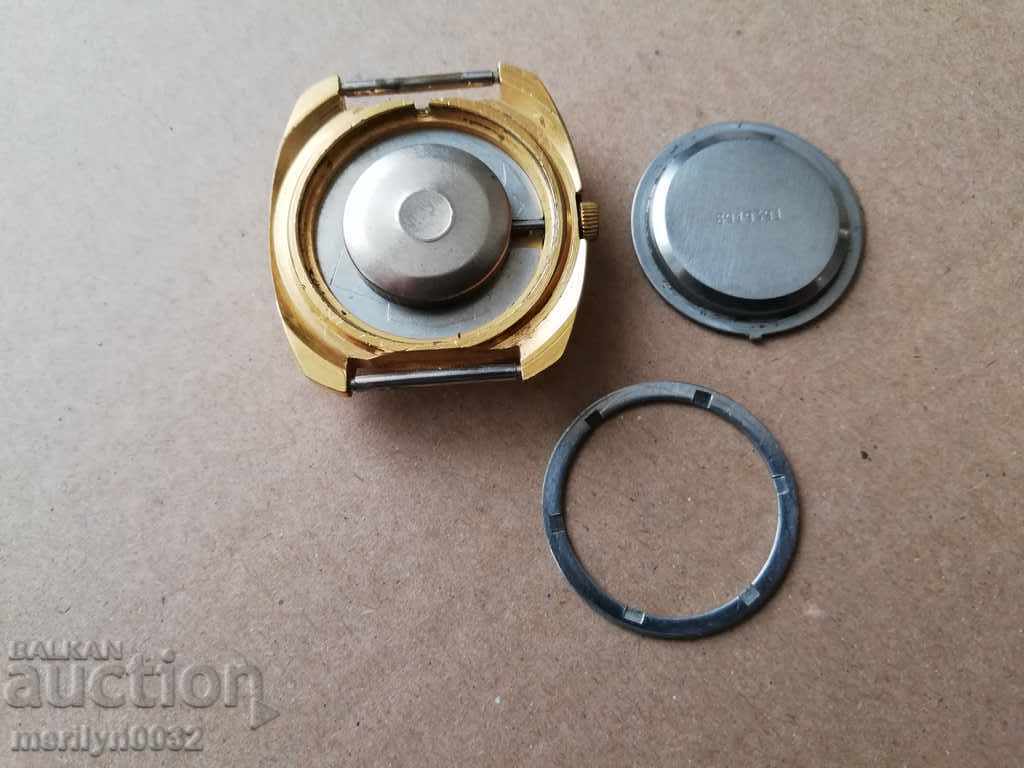 Delivery of Zarya Hand Watch with Gold Plating, Second Hand, WORKS Delivery of Zarya Hand Watch with Gold Plating, Second Hand, WORKS