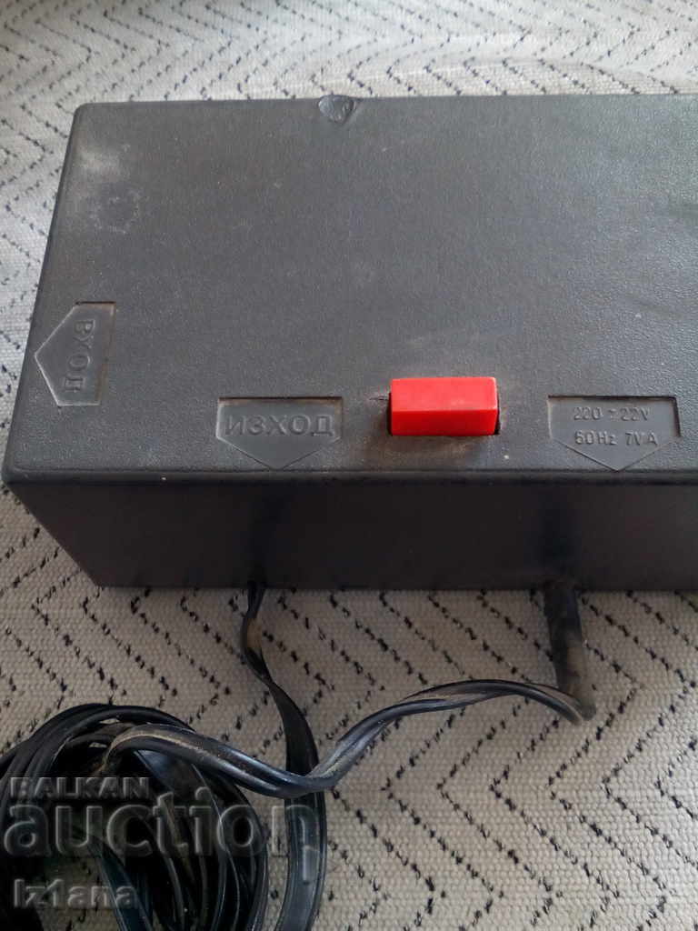 Old Antenna Device with price 10.00 BGN | € 5.11 Old Antenna Device with price 10.00 BGN | € 5.11