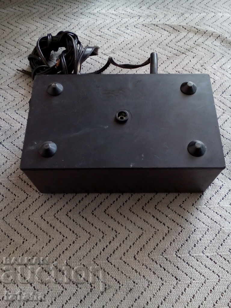 Old Antenna Device - 6 Old Antenna Device - 6