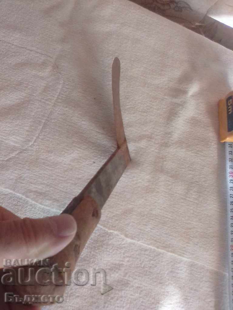 Παράδοση Ένα όργανο ναλμπάνι