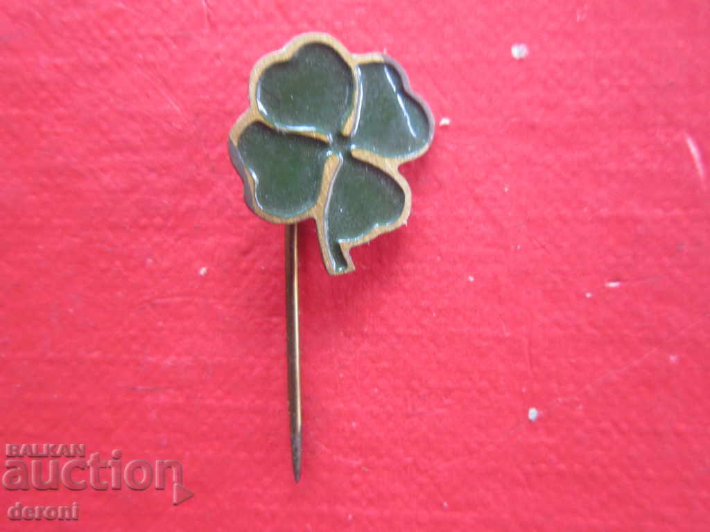 Rare lucky badge four-leaf clover enamel with price 5.00 BGN | € 2.56 Rare lucky badge four-leaf clover enamel with price 5.00 BGN | € 2.56