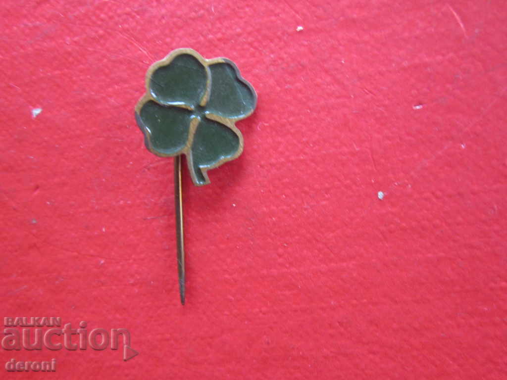 Delivery of Rare lucky badge four-leaf clover enamel Delivery of Rare lucky badge four-leaf clover enamel