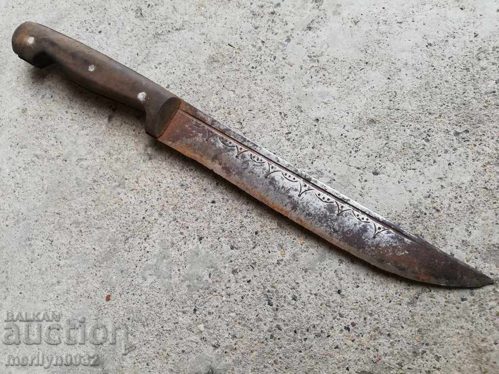 Стар ръчно кован касапски нож без кания кама кулак