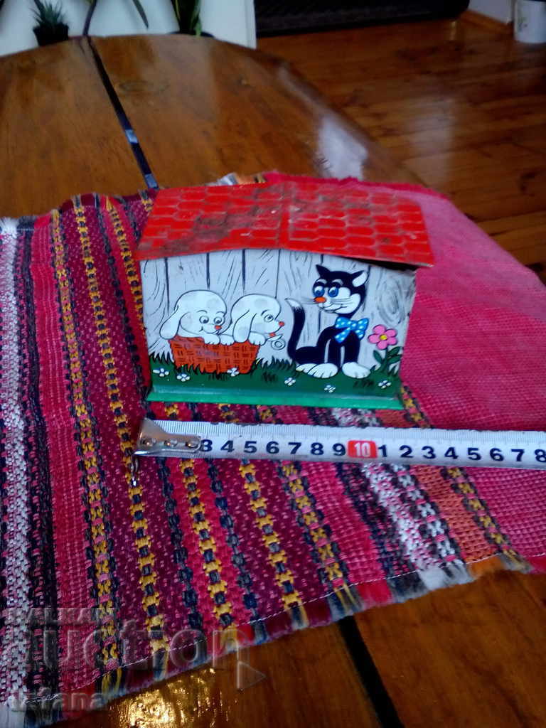 Delivery of Old children's box Delivery of Old children's box