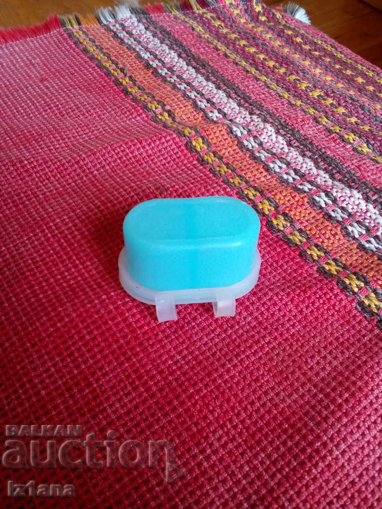 Delivery of An old spice box