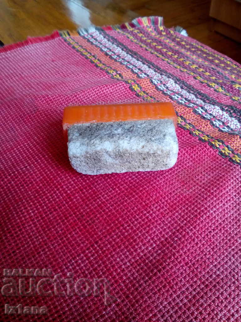 Auction  An old heel brush