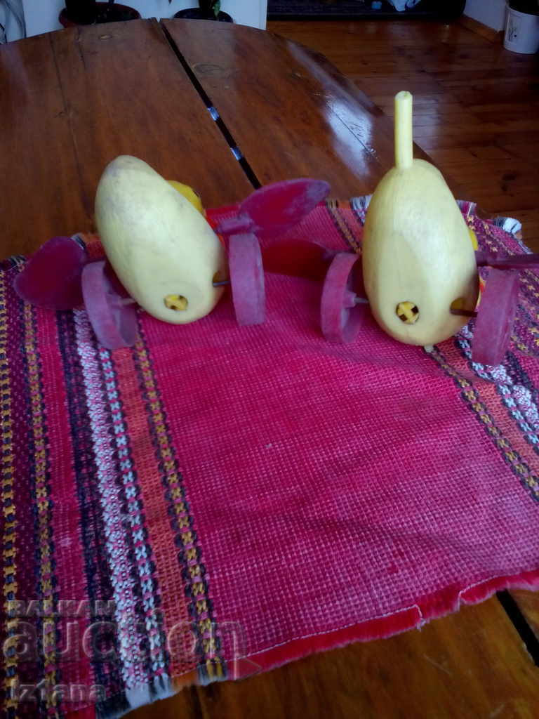 Old toy duck toy - 5 Old toy duck toy - 5