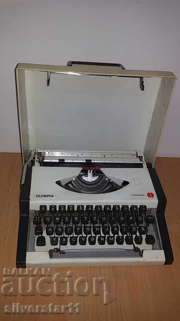 Delivery of OLYMPIA OLYMPIA typewriter Latin Delivery of OLYMPIA OLYMPIA typewriter Latin