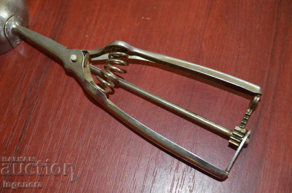 Delivery of LOVE GREAT FOR ICE CREAM Delivery of LOVE GREAT FOR ICE CREAM