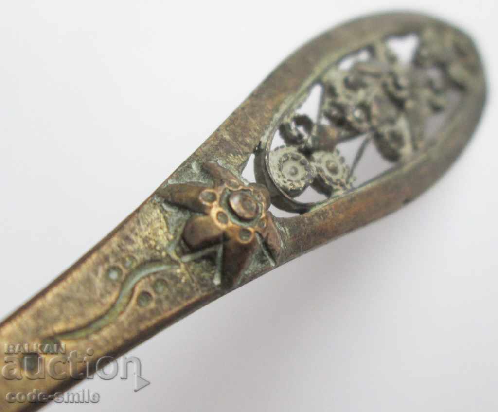 Delivery of An old Renaissance silver spoon with filigree Delivery of An old Renaissance silver spoon with filigree