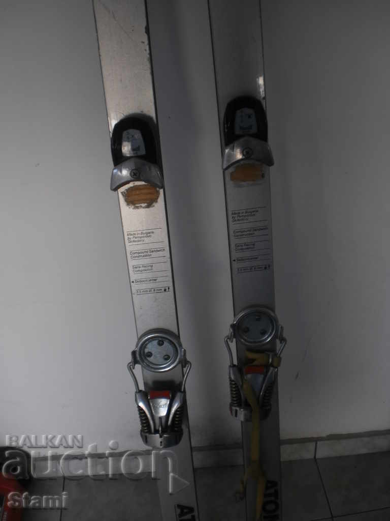 Ski Atomic -2 cu preț 60.00 BGN | € 30.68