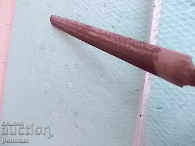 Semi-fabricated file with manufacturer's stamp with price 18.00 BGN | € 9.20 Semi-fabricated file with manufacturer's stamp with price 18.00 BGN | € 9.20