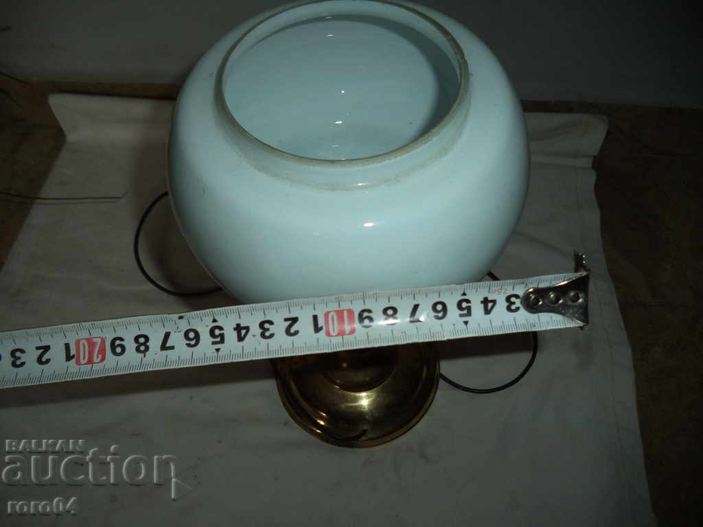 OLD BRASS TABLE LAMP WITH GLASS WALL - 7 OLD BRASS TABLE LAMP WITH GLASS WALL - 7