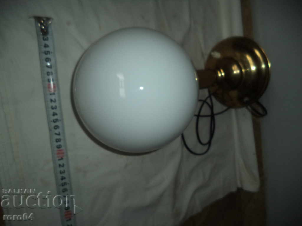 OLD BRASS TABLE LAMP WITH GLASS WALL - 7 OLD BRASS TABLE LAMP WITH GLASS WALL - 7