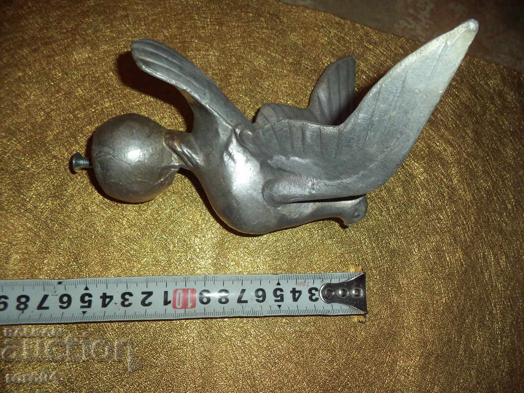 Auction BIRDS - GRIFFON - SCULPTURE - STRAIN - ALUMINUM Auction BIRDS - GRIFFON - SCULPTURE - STRAIN - ALUMINUM
